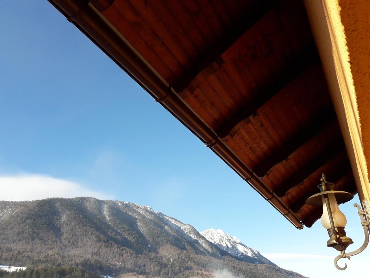 Pensiunea Kyfana Zarnesti Exterior foto